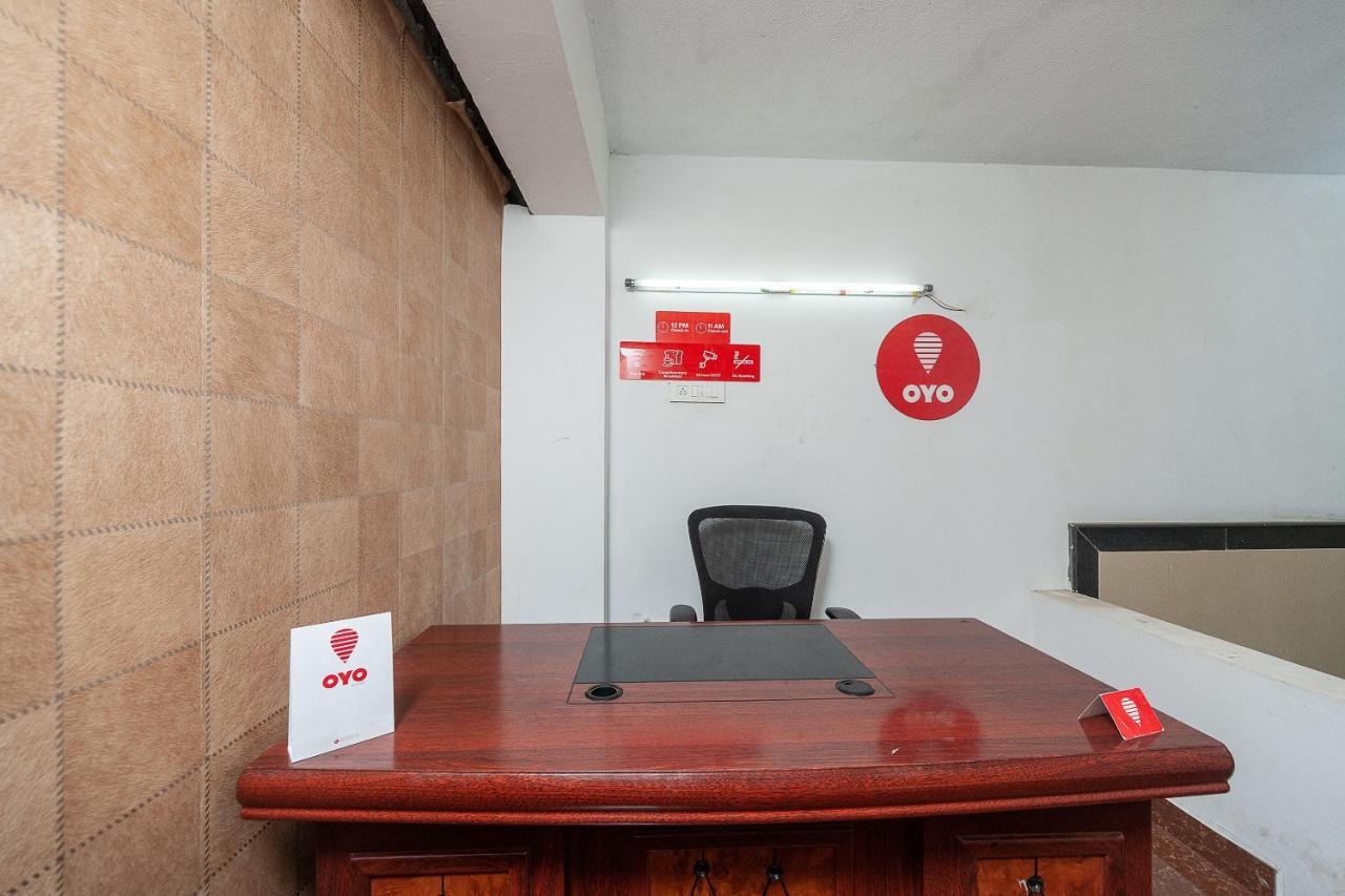 Oyo 29859 Rds Guest House Ambur Exterior foto
