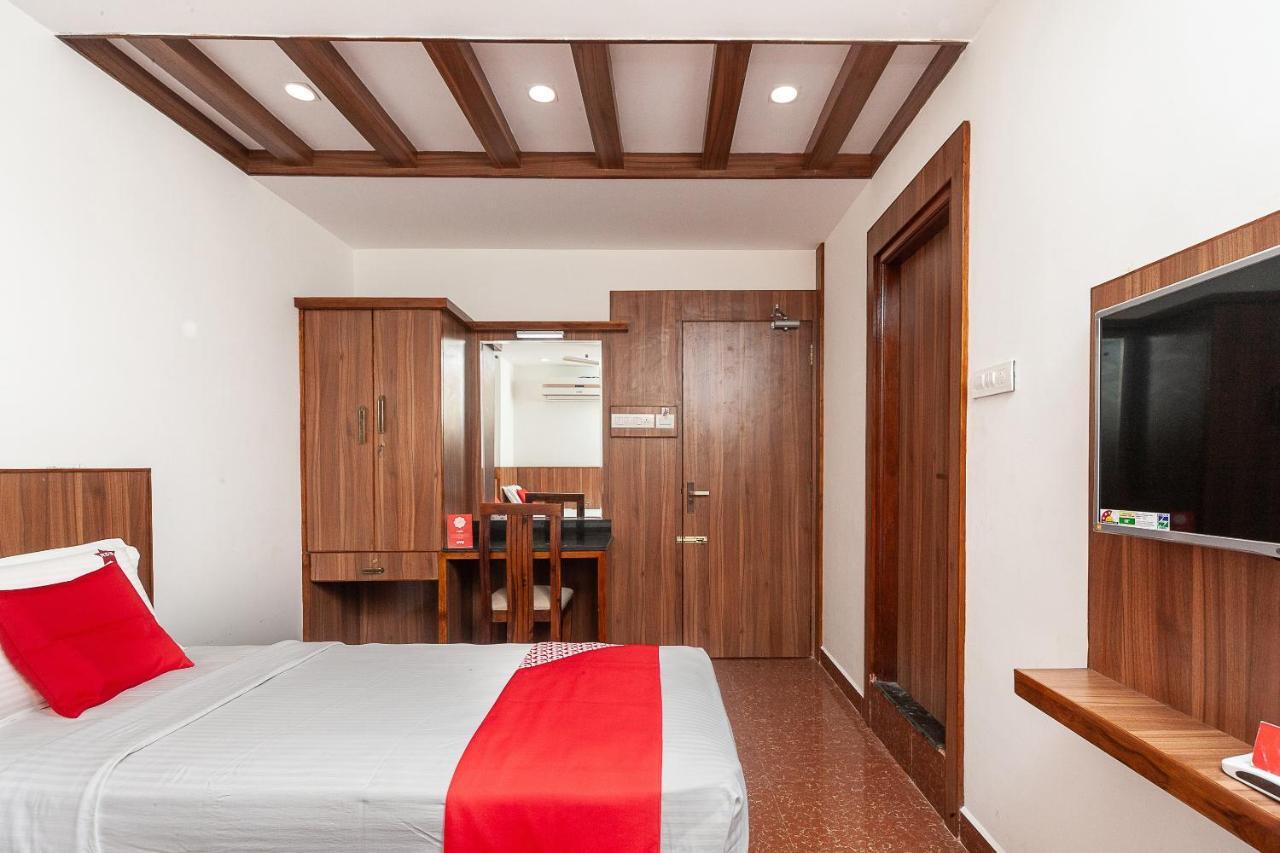Oyo 29859 Rds Guest House Ambur Exterior foto